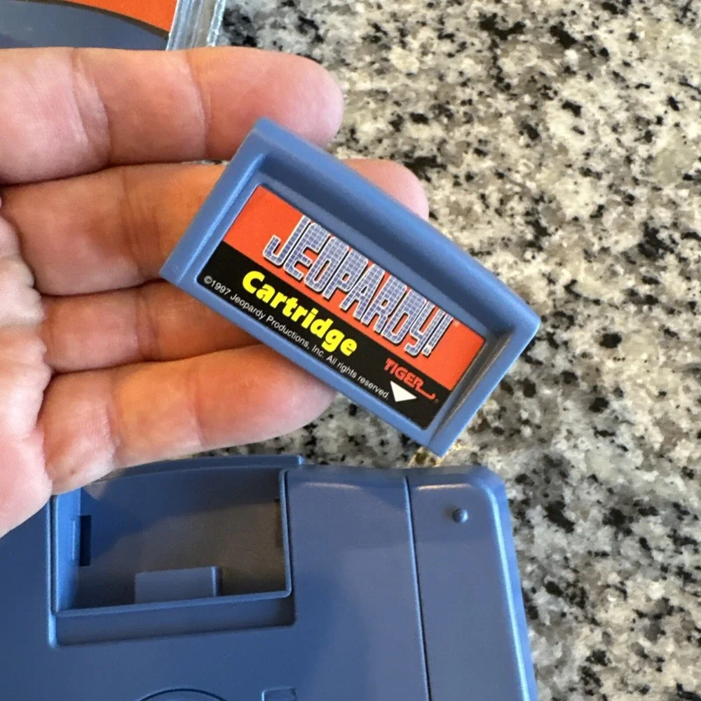 Vintage 1995 Jeopardy Tiger Electronics Handheld Electronic‎ LCD Game Preowned